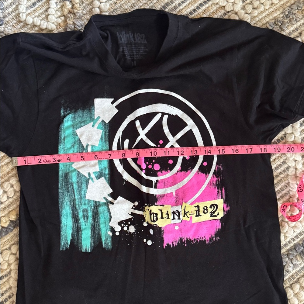 Blink-182 Graphic Tee - Picture 6 of 7